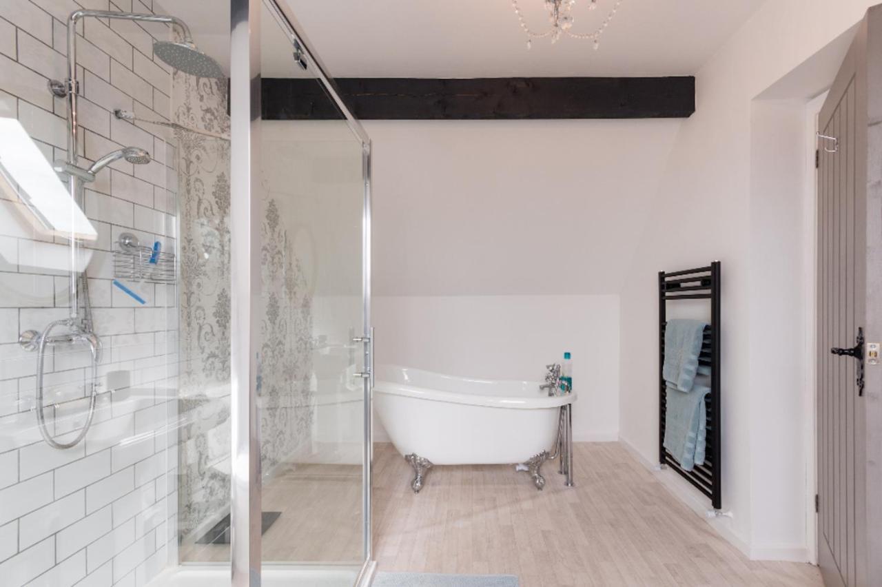 The Hidden House Apartment Stroud  Ngoại thất bức ảnh